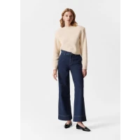 Wide High-Waist Jeans
