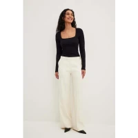 Ribbed Square Neck Detail Top