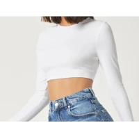 SHEIN BASICS Solid Fitted Crop Top