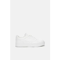 Chunky sneakers