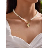 Heart Pendant Faux Pearl Necklace