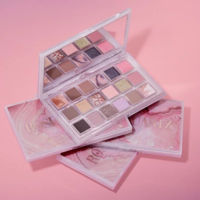 Naughty Nude Eyeshadow Palette | HUDA BEAUTY