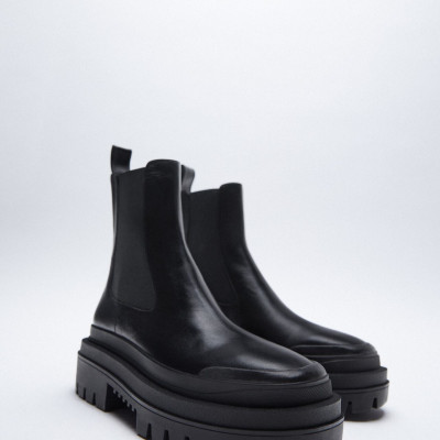 Low Heeled Lug Sole Leather Ankle Boots