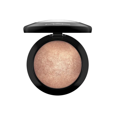 MAC Cosmetics MAC Mineralize Skinfinish Powder Highlighter in Global Glow at Nordstrom