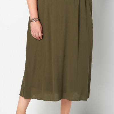 Crinkle Crepe Plus Size Maxi Skirt