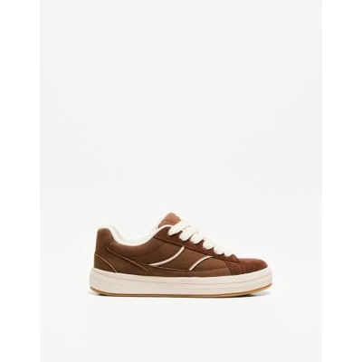 Skater sneakers