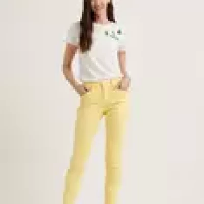 Mid Rise Ava Crop Jean