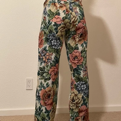 Floral patterned wide leg pants