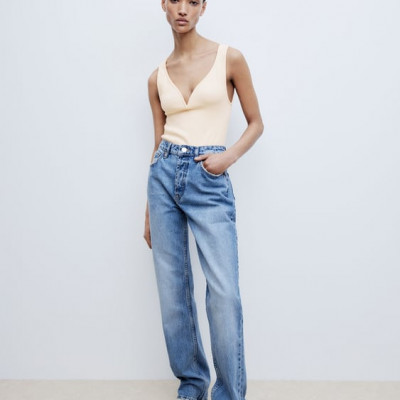 SWEETHEART NECKLINE BODYSUIT