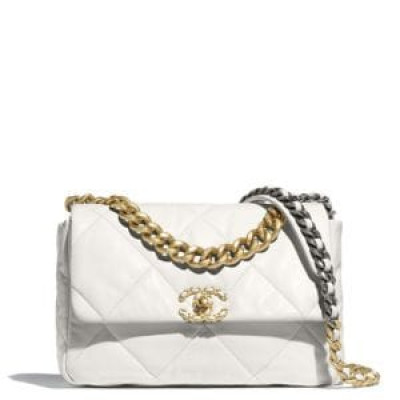 CHANEL 19 FLAP BAG