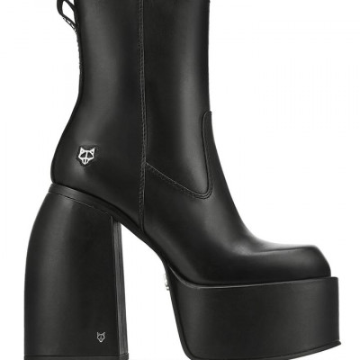 Jailbreaker Black Leather