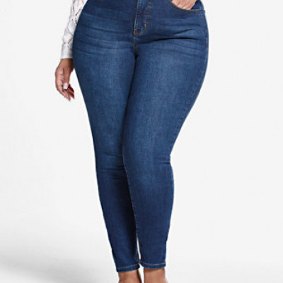 Dark Wash Curvy Skinny Jeans