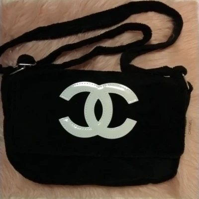 Auth Make Up/Beaute Bag