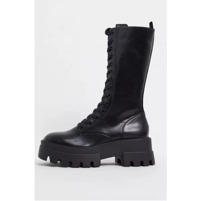 Pull&amp;Bear lace up boot with cleated sole in black | ASOS