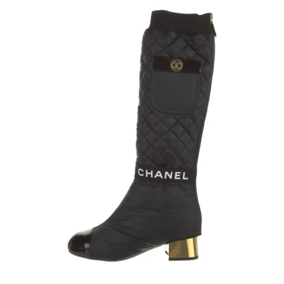 Chanel High boots quilted