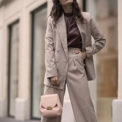 Number One Mini - Monochrome Pink
