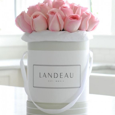 RosÃƒÂ© - 25 Roses in Our Branded Box