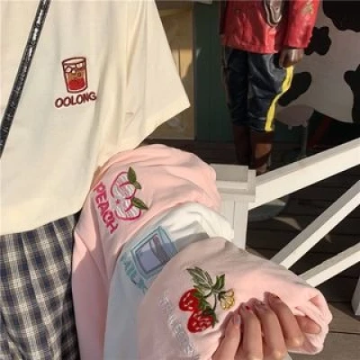 Short-Sleeve Embroidered T-Shirt