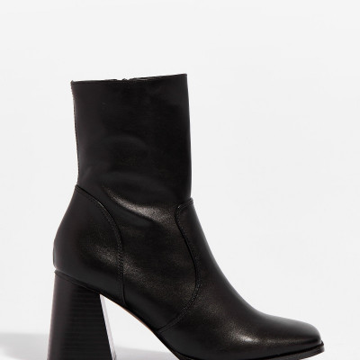 Womens Walk With Me Faux Leather Block Heel Boots - Black - 3, Black