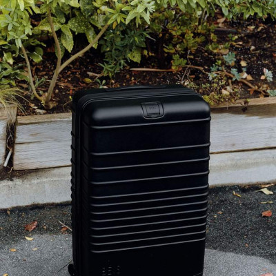 The 26" Check-In Roller In Black