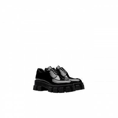 Monolith patent leather derby shoes