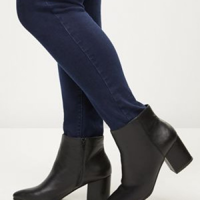 Skylar Smooth Bootie