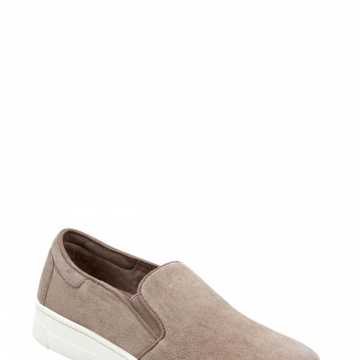 Womens Evolve Lack Slip-On Sneaker