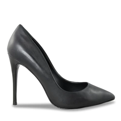 Steve Madden Womens Daisie Pump Shoes in Black Leather
