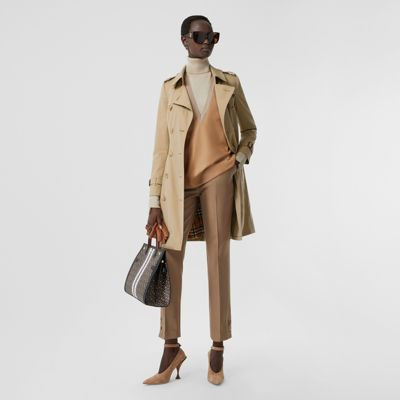 The Chelsea Heritage Trench Coat in Honey | Burberry United States
