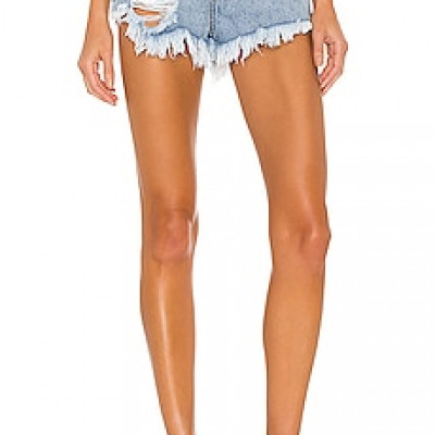 superdown Rooney Distressed Denim Short in Light Blue Wash | REVOLVE