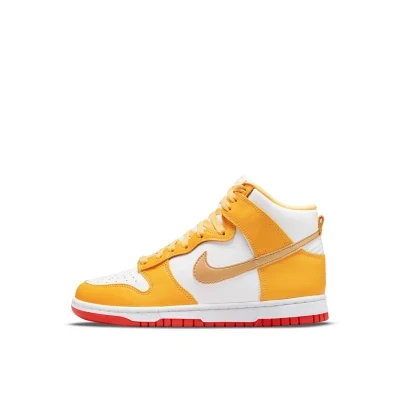 Nike Dunk High sneakers in university gold / white