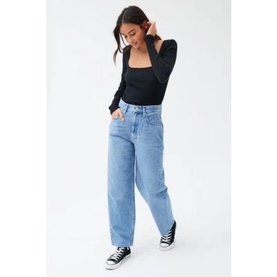 BDG Petite High-Waisted Baggy Jean - Medium Wash