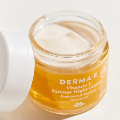 DERMA E Vitamin C Intense Night Cream - Assorted at Urban Outfitters