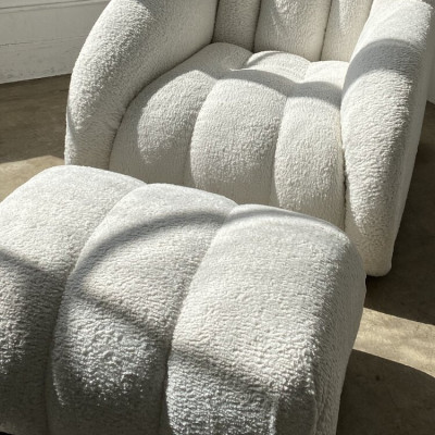 Postmodern Clam Chair & Ottoman