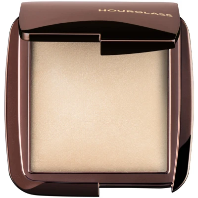 Ambient Lighting Powder in Diffused Light