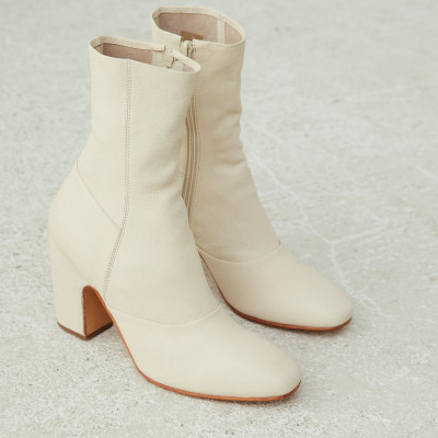 Saco Boot In Bone Kidskin Leather