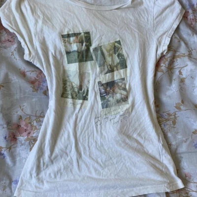 Lolita lana del rey print baby tee - Depop