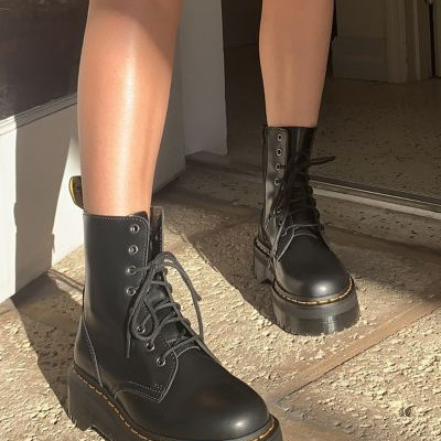Dr. Martens Jadon Platform 8-Eye Boot - Black 8 at Urban Outfitters