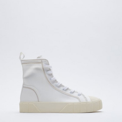 CUSTOMIZABLE HIGH-TOP SNEAKERS