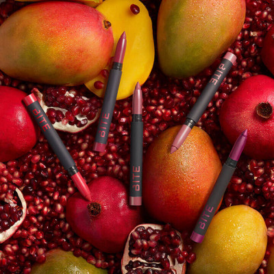 POWER MOVE CREAMY MATTE LIP CRAYON