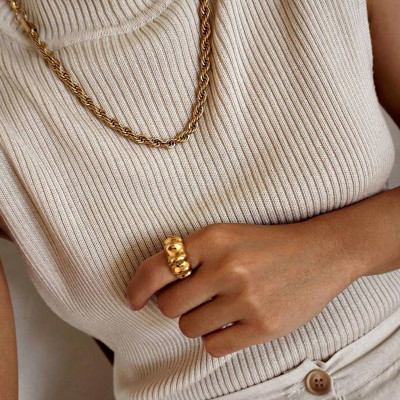 Lola Necklace