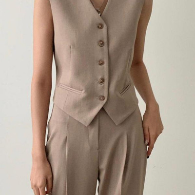 Fitted Waistcoat in Travertine
