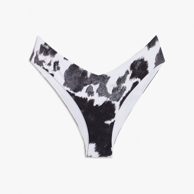 Delilah Bottom