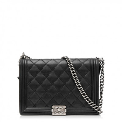 Pre-Owned Chanel Boy Flap Bag