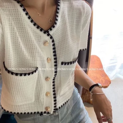 Rorah - Short-Sleeve Contrast Trim Blouse