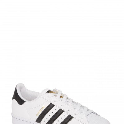 Womens Adidas Superstar Sneaker