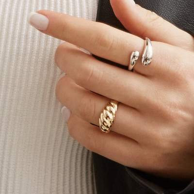 Croissant Ring