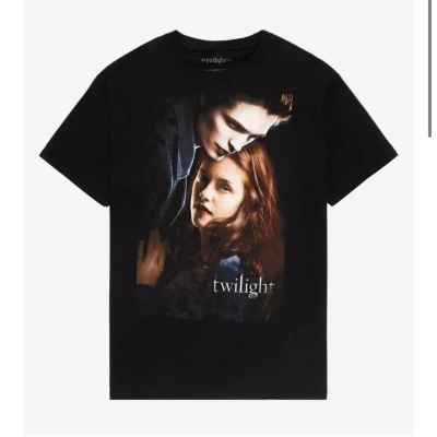 Twilight Edward & Bella Poster Boyfriend Fit Girls T-Shirt