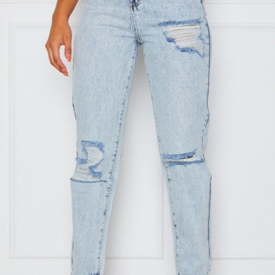 Moving On Boyfriend Jeans Washed Blue Denim